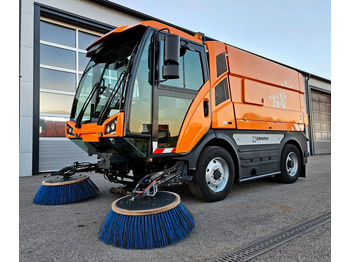 Road sweeper JOHNSTON