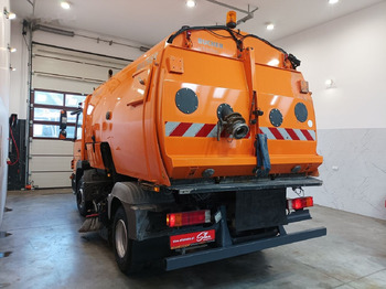 Mercedes-Benz Atego 1018 BUCHER Zamiatarka Kehrmaschine L/R PM10 2 Motor - Road sweeper: picture 3