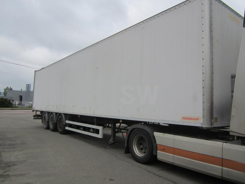 Closed box semi-trailer Fruehauf