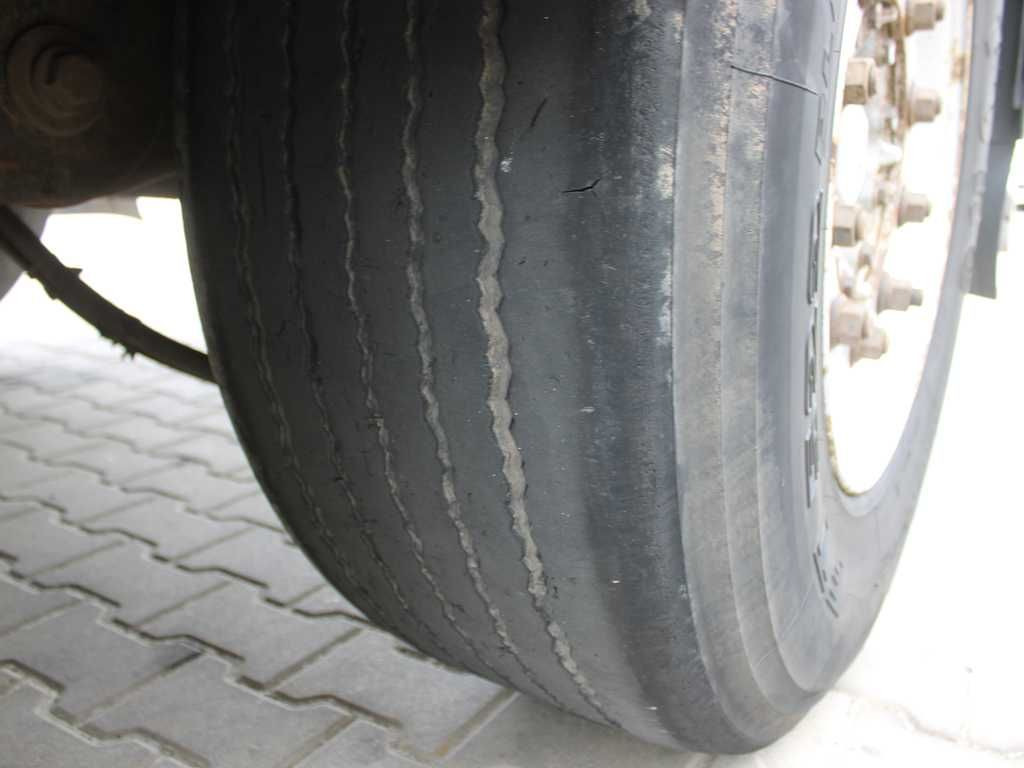 Tipper semi-trailer Stas SZ336K, LIFTING AXLE, 50m³