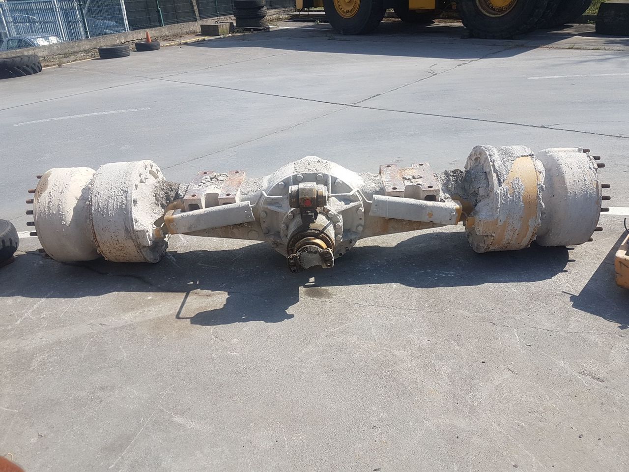 Axle and parts EJE DELANTERO CATERPILLAR 980FII