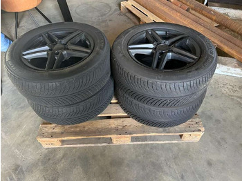 Wheel and tire package MICHELIN