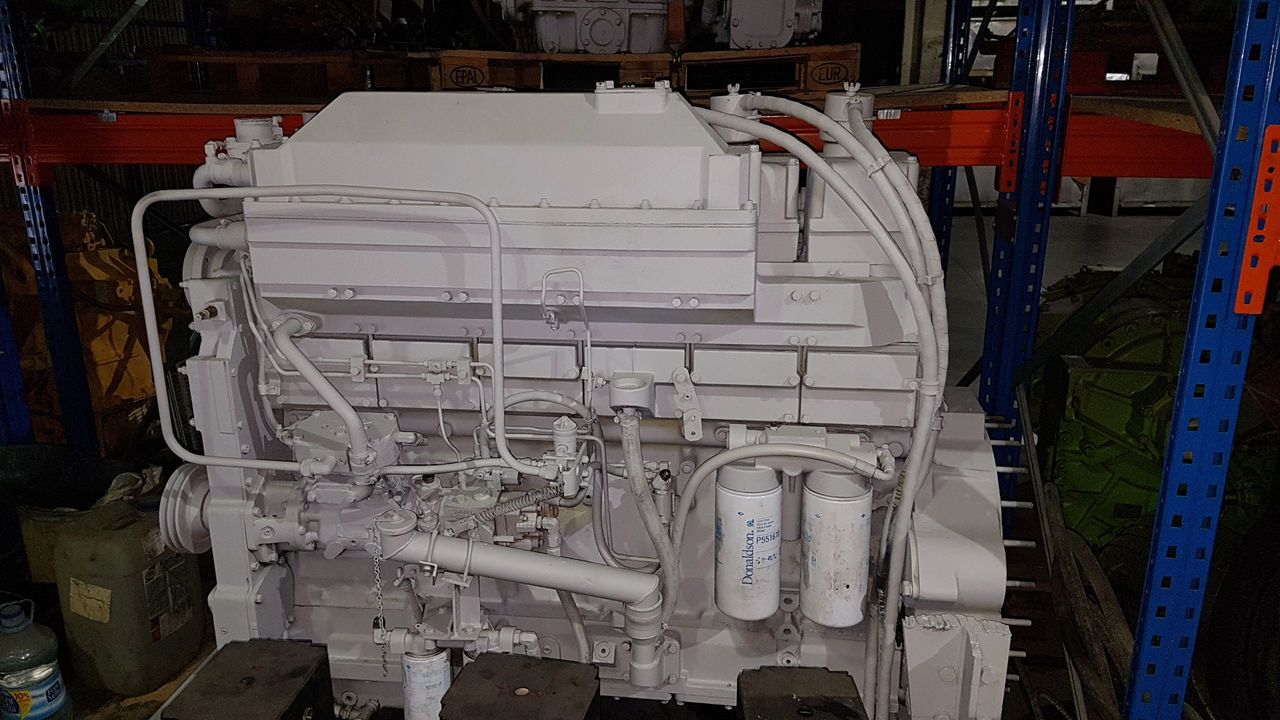 Engine Cummins KTA19C ó KT1150C