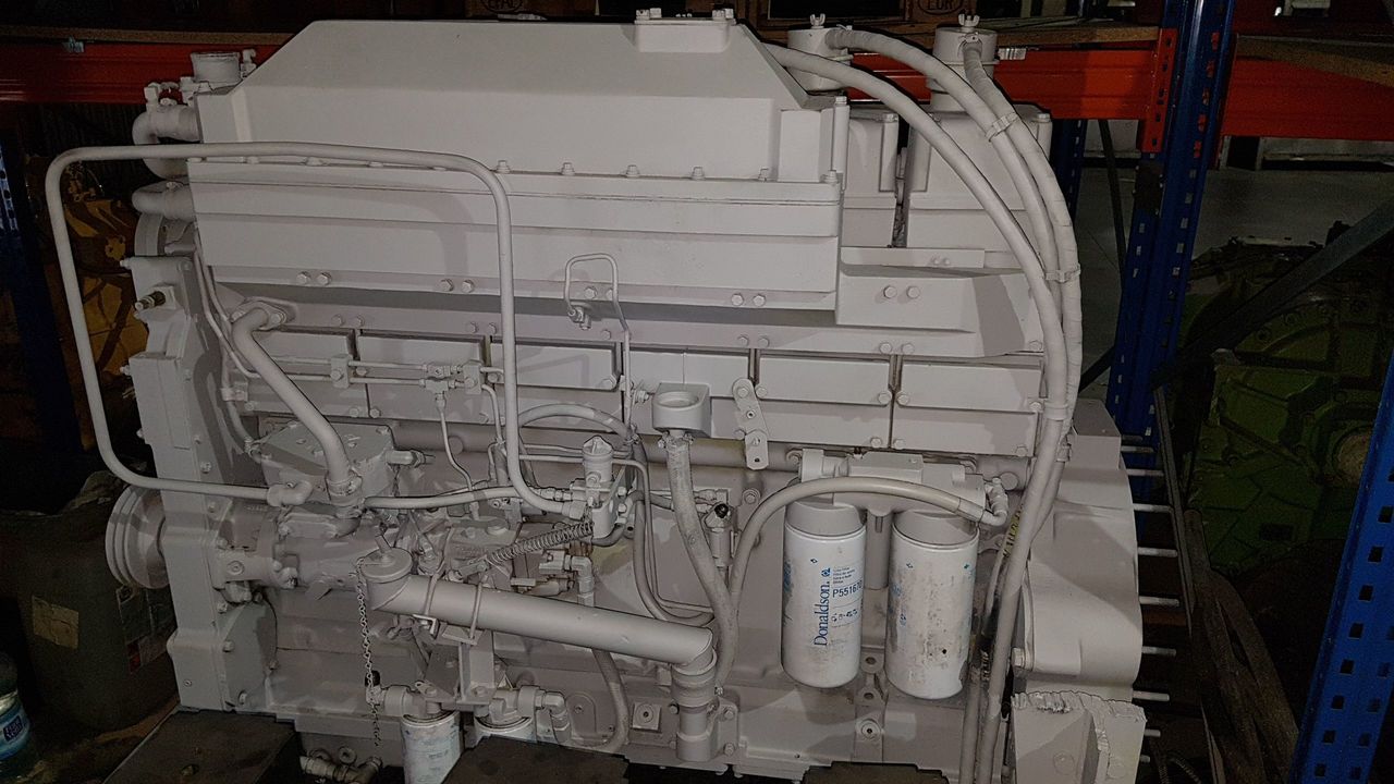 Engine Cummins KTA19C ó KT1150C