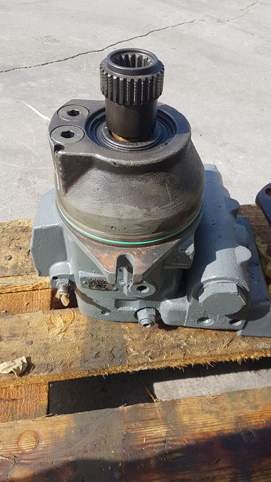 Hydraulic motor MOTOR DE TRASLACION PARA LIEBHERR R914LI FMV075