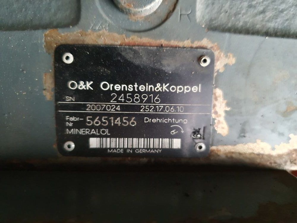 Hydraulic pump BOMBA DE GIRO PARA O&K RH16