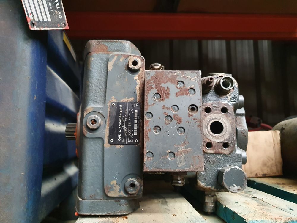 Hydraulic pump BOMBA DE GIRO PARA O&K RH16