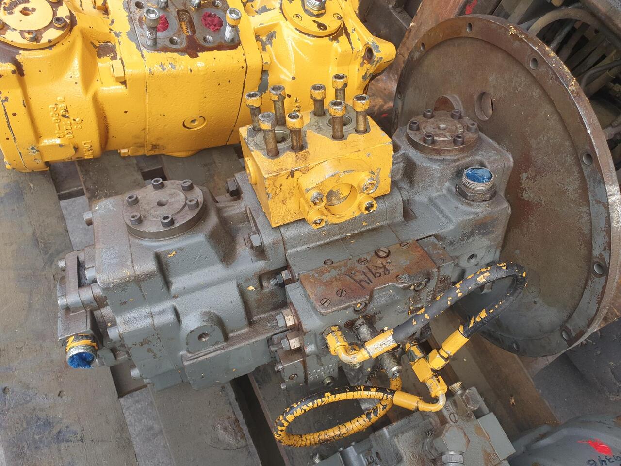 Hydraulic pump LIEBHERR LPVD100