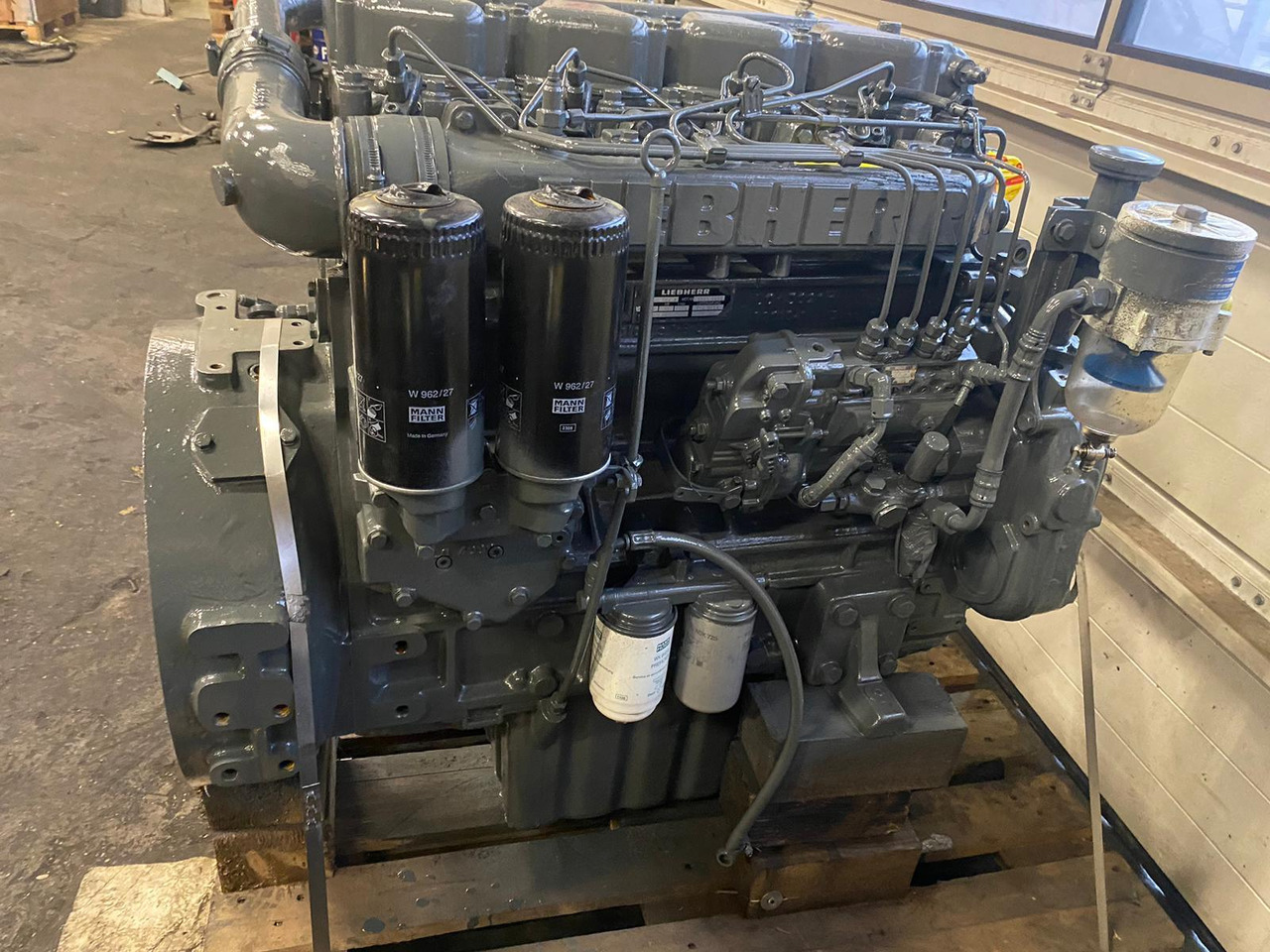 Liebherr 4 Zyl. Turbo TYP. D 904 T 90 KW / 122 HP Engine for sale