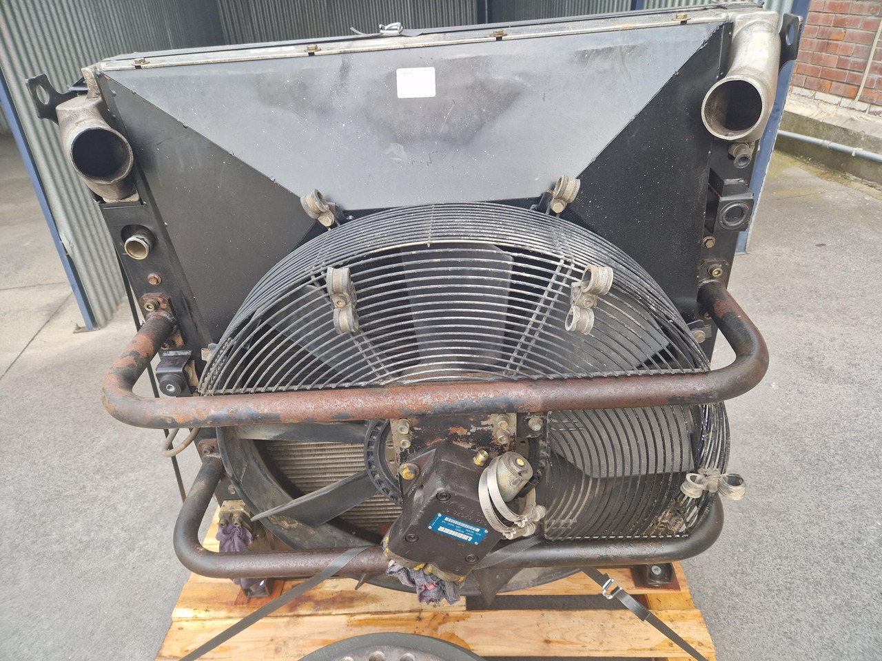 Radiator RADIADOR LIEBHERR R914B