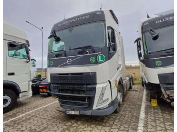 Tractor unit VOLVO FH13 500