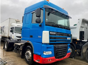 Tractor unit DAF XF105 460