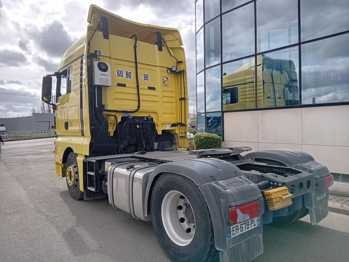 Tractor unit MAN TGX 18.460