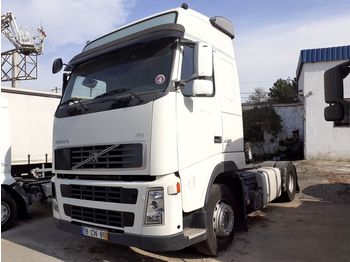 Стекло фары volvo fh12