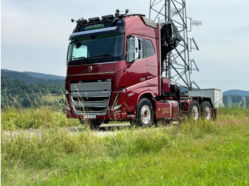 Tractor unit VOLVO FH16 650