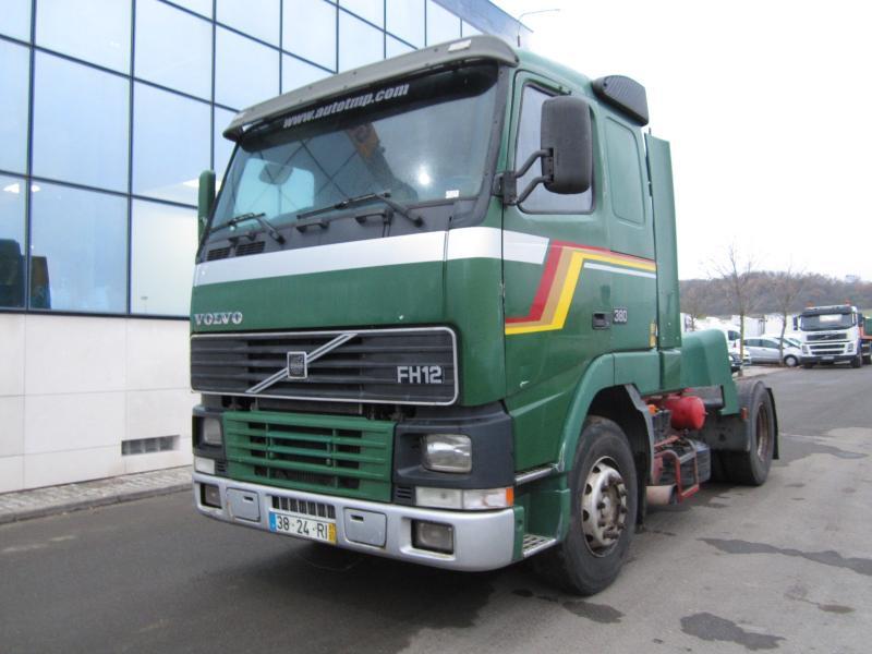 Tractor unit Volvo FH12 380