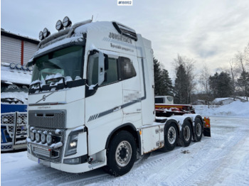 Tractor unit VOLVO FH16