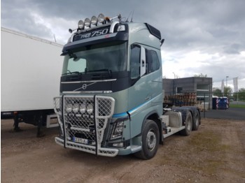 Volvofh16 A Cab Interior With Space And Comfort Volvo