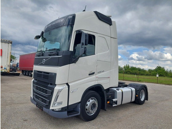 Tractor unit Volvo FH 13 Globetrotter XL 500 4x2