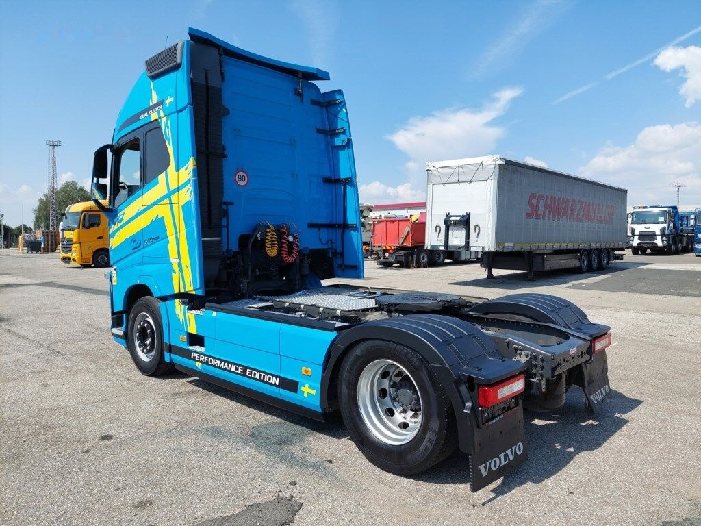 Tractor unit Volvo FH 13 Globetrotter XL 540 4x2