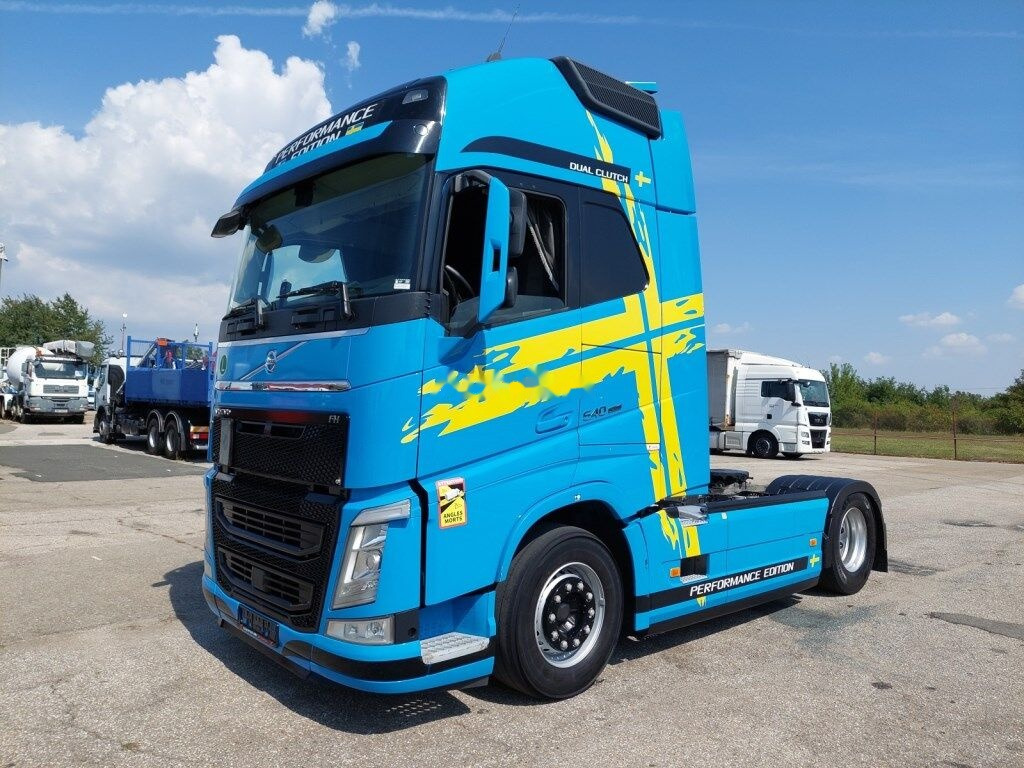 Tractor unit Volvo FH 13 Globetrotter XL 540 4x2