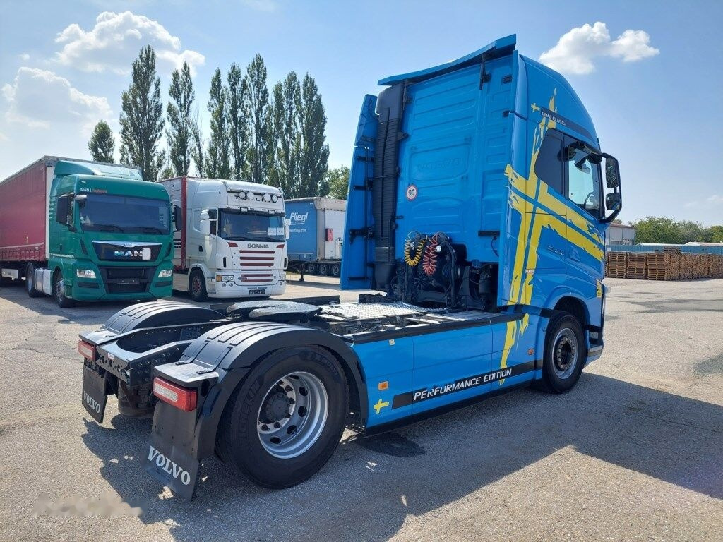 Tractor unit Volvo FH 13 Globetrotter XL 540 4x2