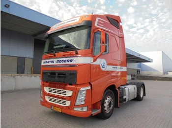 Tractor unit VOLVO FH 460