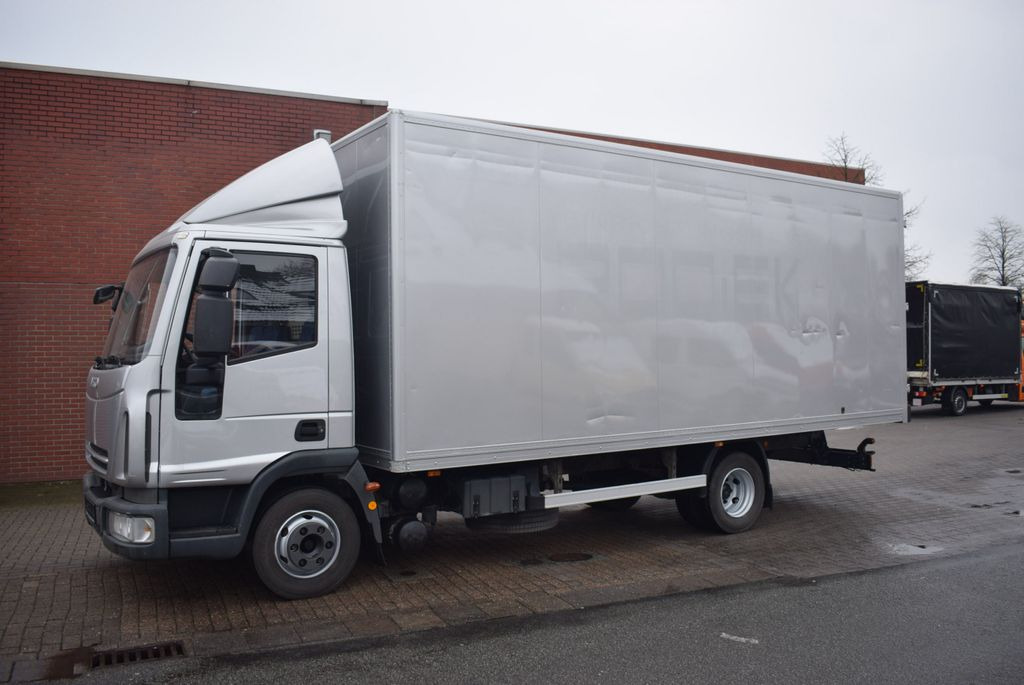 Box truck Iveco  Eurocargo 75E16 Möbelkoffer EURO5 Klima 1.Hand