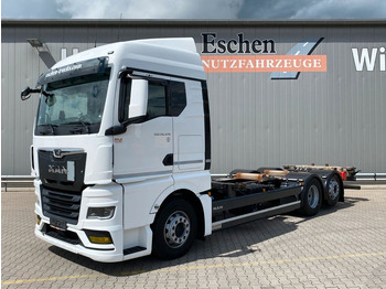 Container transporter/ Swap body truck MAN TGX 26.470| TG3*Multiwechser*Retarder*2xAHK*Lift 