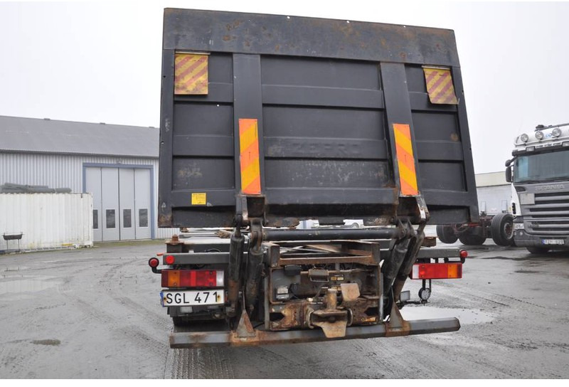 Container transporter/ Swap body truck Volvo FM12 380 4X2