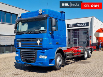 Container transporter/ Swap body truck DAF XF 105 460