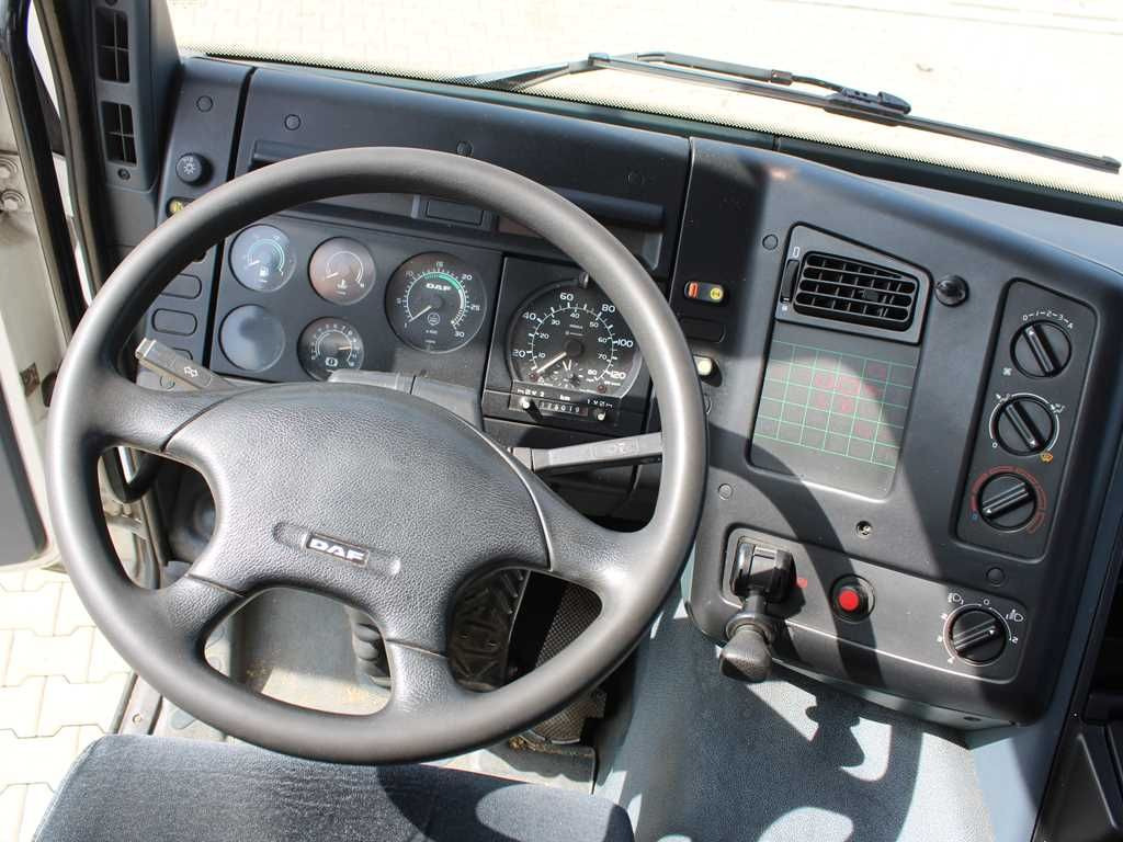 Dropside/ Flatbed truck DAF CF 240, CRANE HMF 953 K2