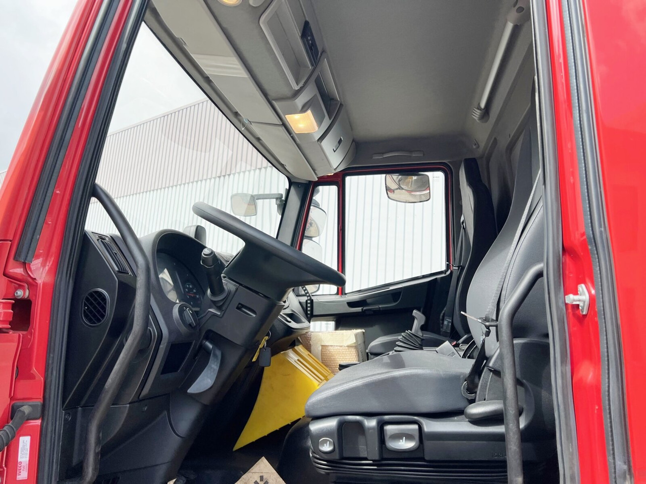 Hook lift truck EuroCargo ML160E32 4x2 EuroCargo ML160E32 4x2