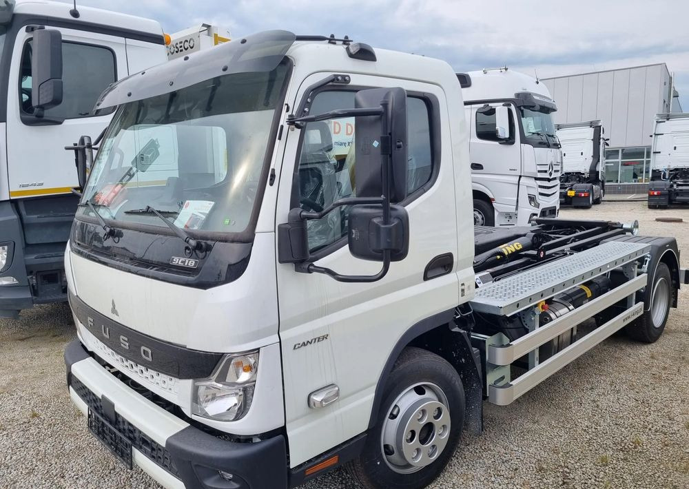 Hook lift truck FUSO Canter 9c18AMT