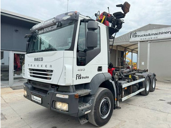 Hook lift truck Iveco Trakker AD260T45 6x4 abroll tipper - Palfinger E110Z 