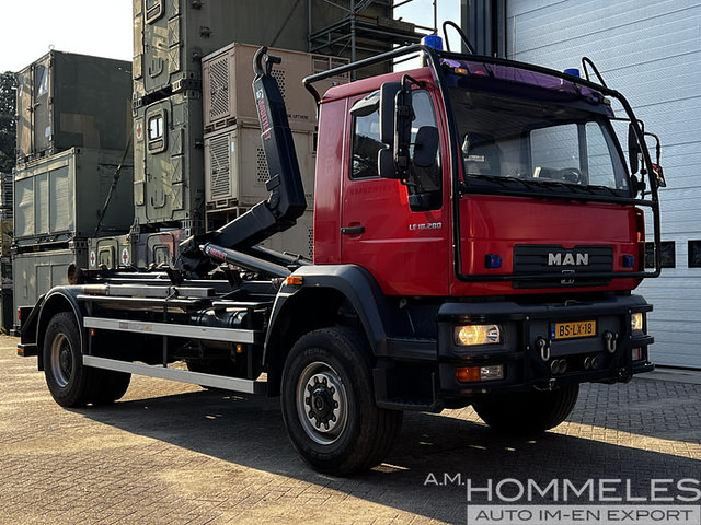 Hook lift truck MAN LE 18.280 multilift