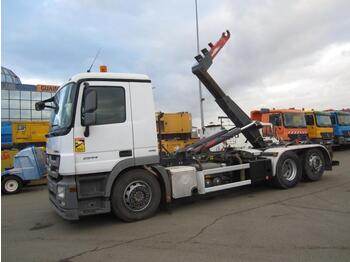 Hook lift truck Mercedes Actros 2544