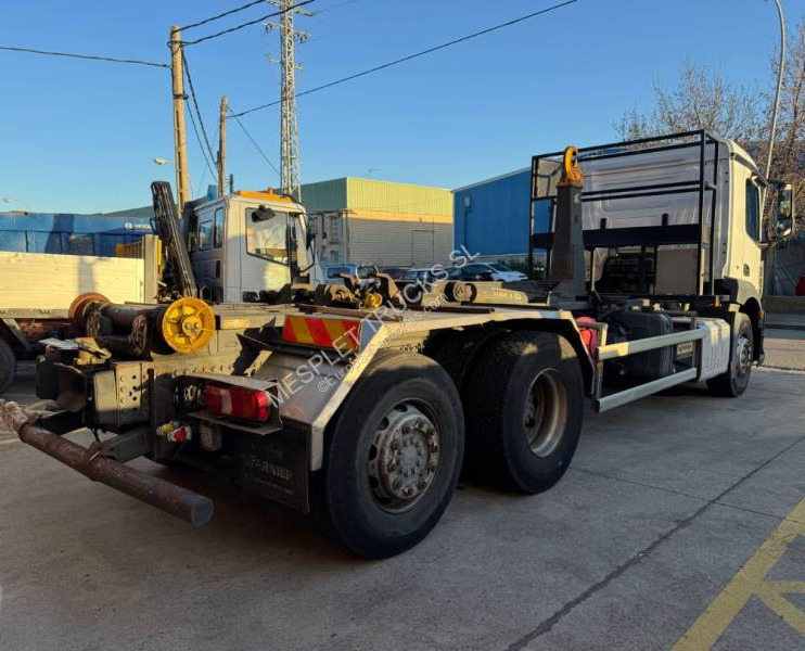Hook lift truck Mercedes Antos 2543