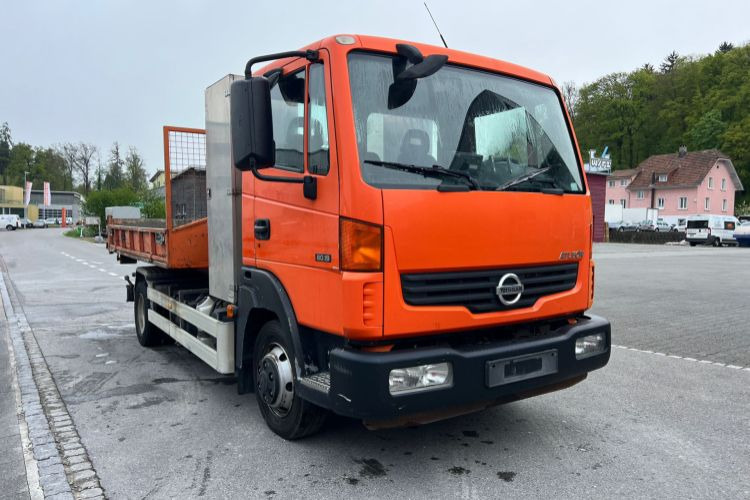 Hook lift truck Nissan Atleon 80.19 4x2 Hooklift
