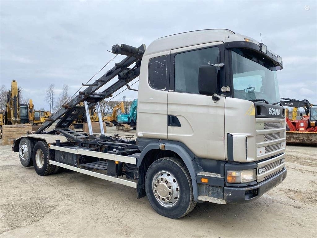 Hook lift truck Scania 124 G 400 , manual pump