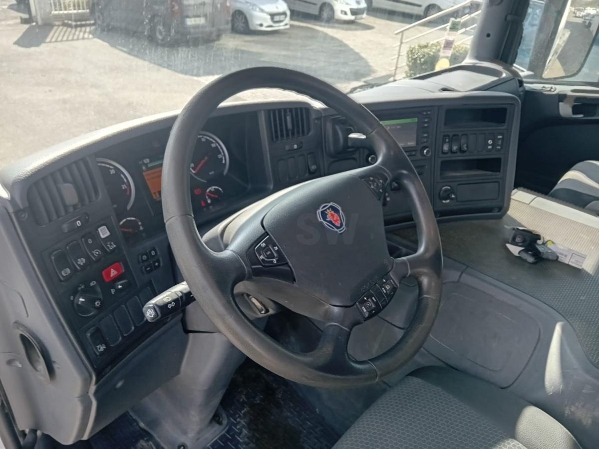 Hook lift truck Scania P 410