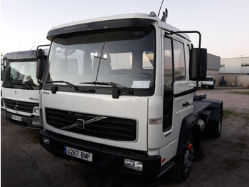 Volvo FL 220 hook lift truck from Spain for sale at Truck1, ID 2894879