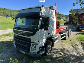 Hook lift truck Volvo FM460