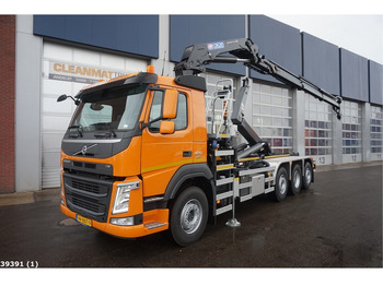 Hook lift truck Volvo FM 420 8x2 HMF 26 ton/meter laadkraan