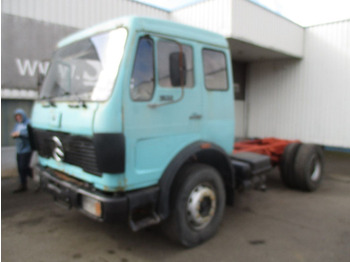 Cab chassis truck MERCEDES-BENZ