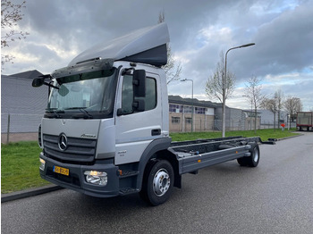 Cab chassis truck MERCEDES-BENZ Atego