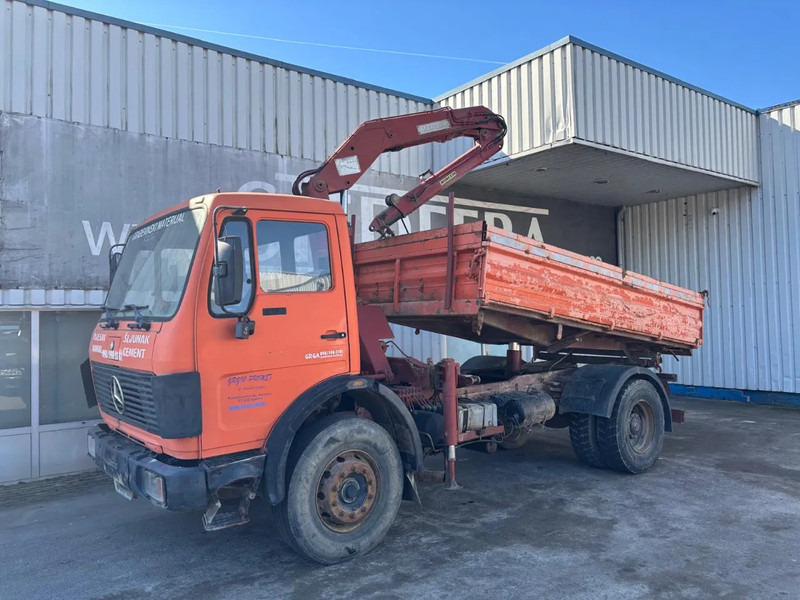 Tipper Mercedes-Benz 1617 , 6 Cylinder , 3 Way Tipper / Crane