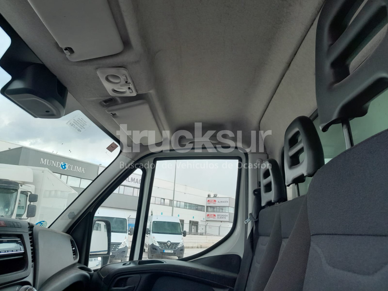 Box van IVECO DAILY 35C16