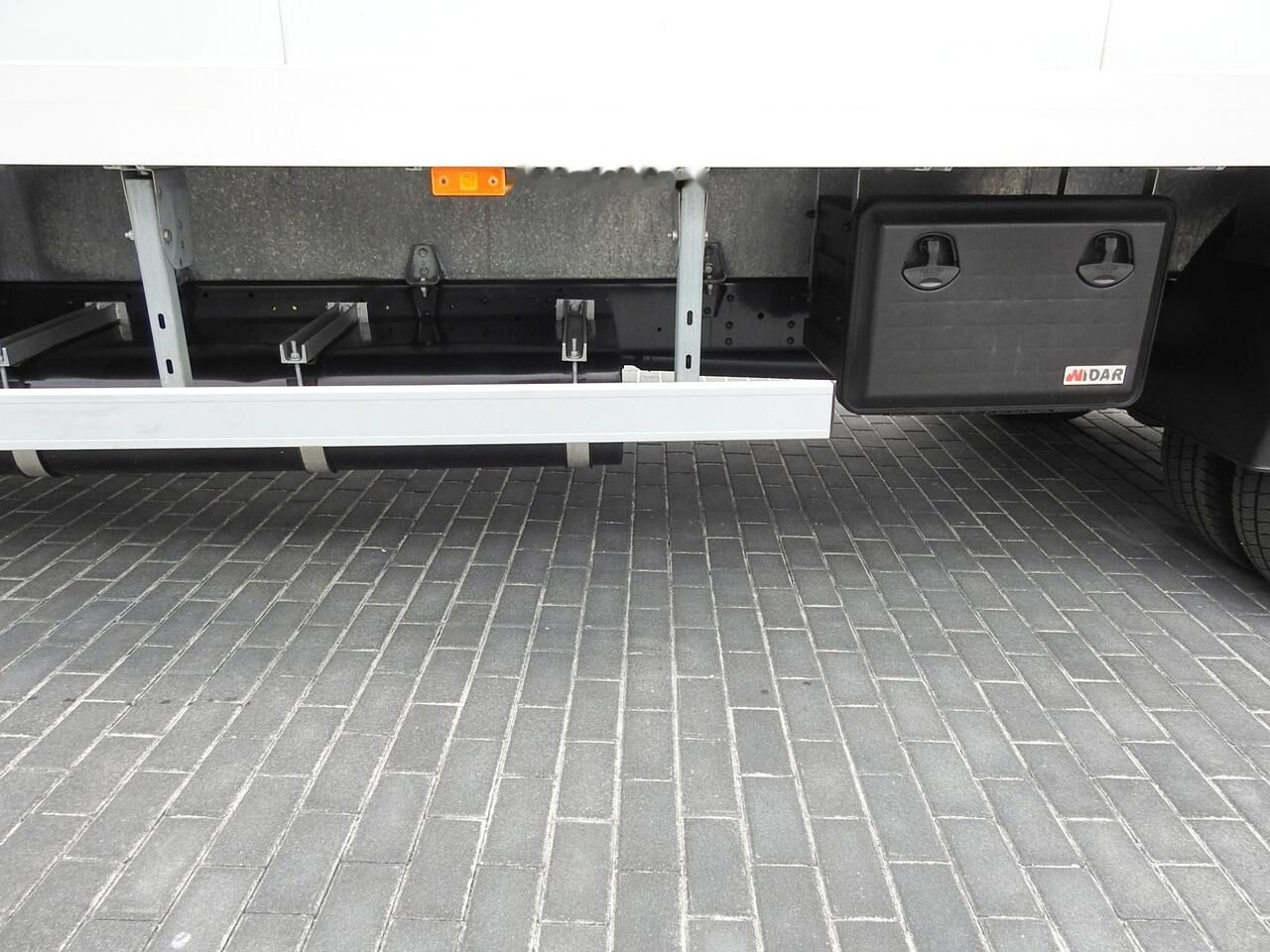 Box van IVECO DAILY 70C18