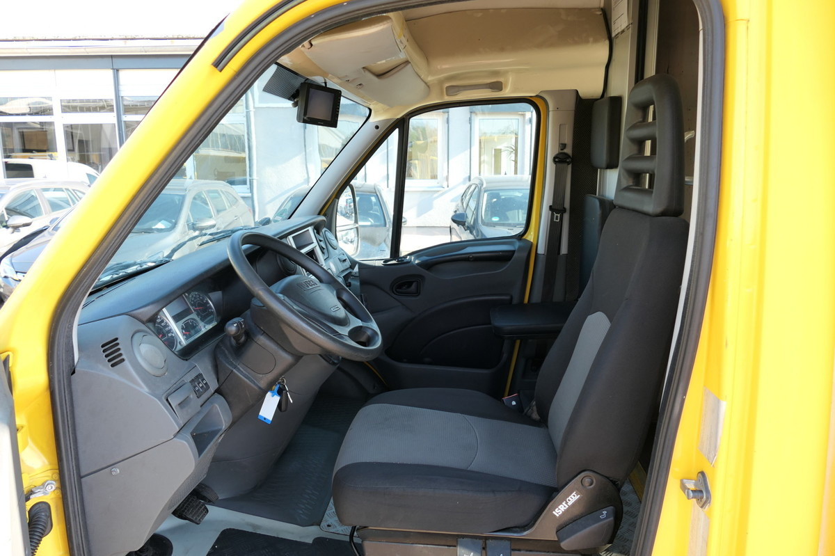 Box van IVECO Daily 35 S11 C30C AUTOMATIK KAMERA MAXI Regale D